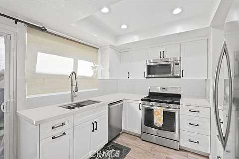 Brookhurst, FOUNTAIN VALLEY, CA 92708