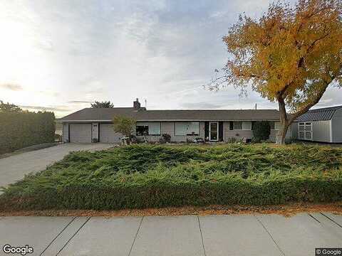 Weems, SELAH, WA 98942