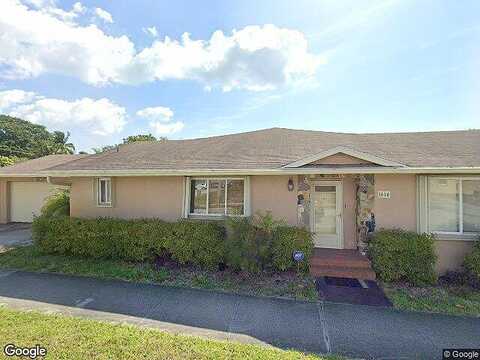 18Th, Lake Worth, FL 33460