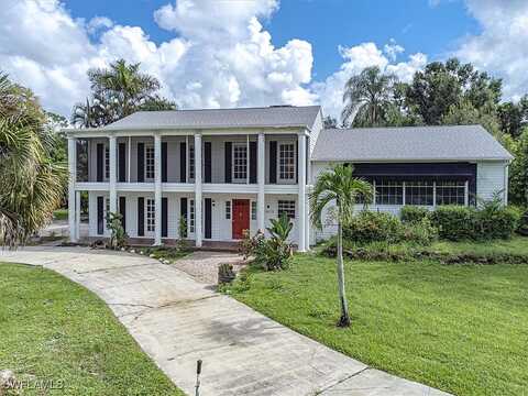 Pine Villa, FORT MYERS, FL 33912