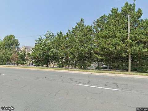 Fairfield House, FAIRFAX, VA 22033