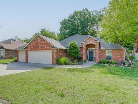4204 Mackenzie Drive, Moore, OK 73160