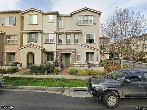 Moss, HAYWARD, CA 94541