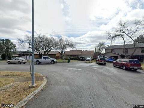 Brown Oak, LIVE OAK, TX 78233