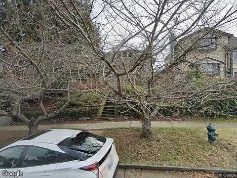 39Th, SEATTLE, WA 98136