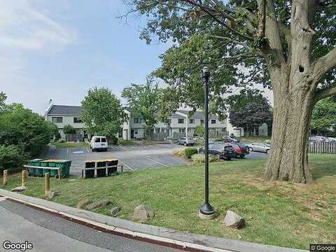 Summit House, WEST CHESTER, PA 19382