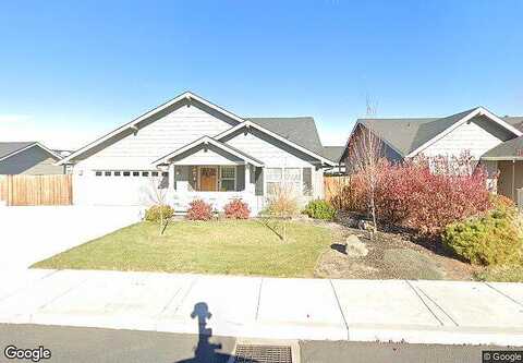 Oak, REDMOND, OR 97756