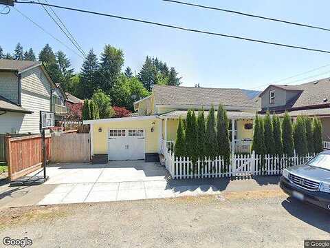 Bush, ISSAQUAH, WA 98027
