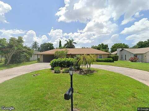 Kings Lake, NAPLES, FL 34112