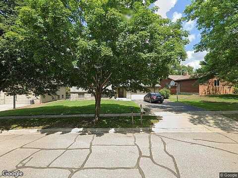 Linda, SAINT CLOUD, MN 56301