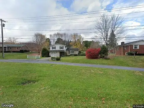 Fincastle, BLUEFIELD, VA 24605