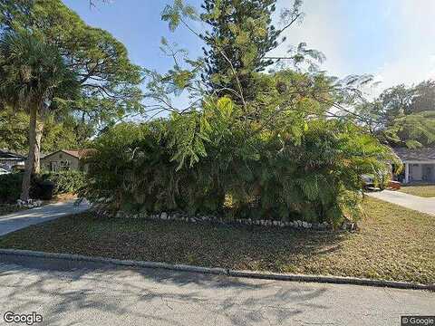 38Th, SAINT PETERSBURG, FL 33710