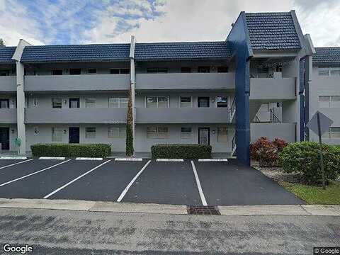 Golf Circle, MARGATE, FL 33063