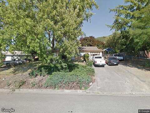 Chickering, MYRTLE CREEK, OR 97457