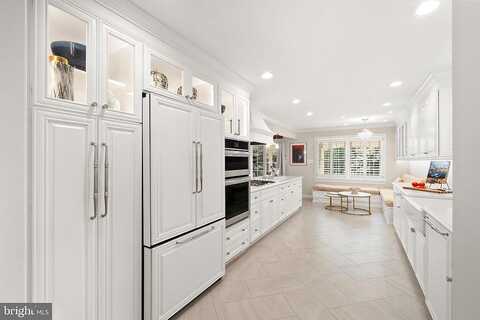 Chaucer View, ALEXANDRIA, VA 22304