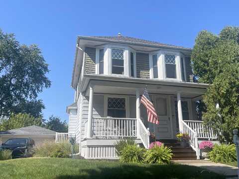61St, MILWAUKEE, WI 53213