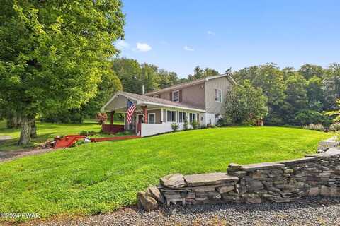 Duran, EQUINUNK, PA 18417