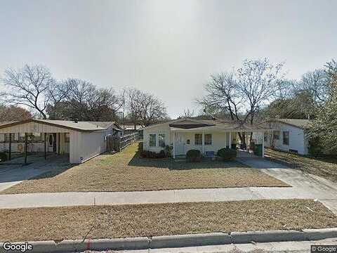 Tracyne, WESTWORTH VILLAGE, TX 76114