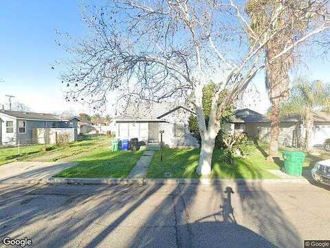 3Rd, PORTERVILLE, CA 93257