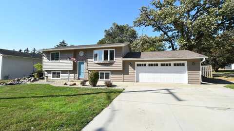 Pearl, ZUMBROTA, MN 55992
