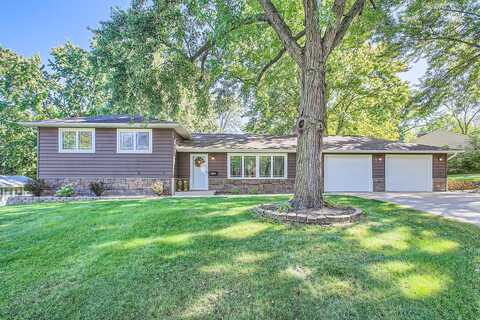 Woody, HOPKINS, MN 55305