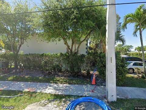 Pine, LANTANA, FL 33462