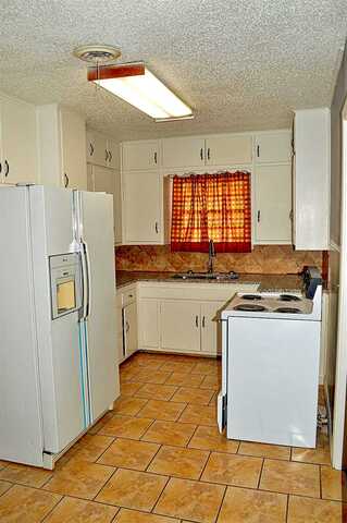 31St, LUBBOCK, TX 79410