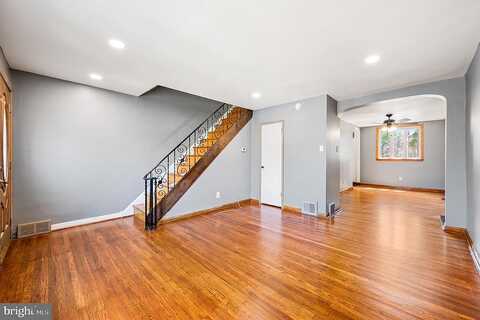 Elmwood, PHILADELPHIA, PA 19153