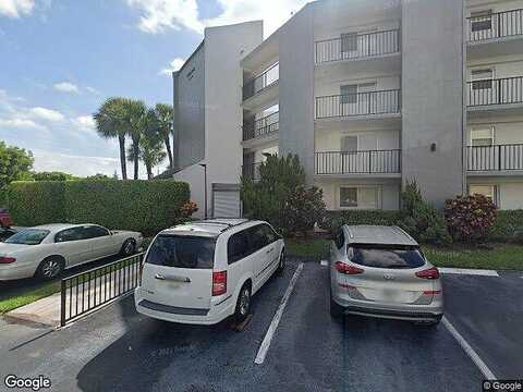 10Th Ave N, Lake Worth, FL 33467
