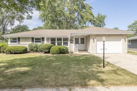 Olympia, GREENDALE, WI 53129
