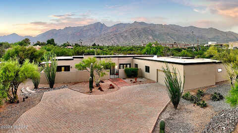 Calle Bujia, TUCSON, AZ 85718