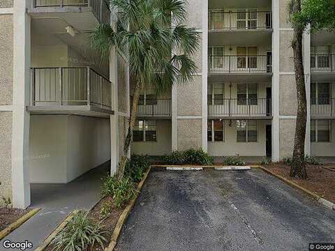 29Th, LAUDERDALE LAKES, FL 33313