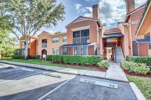 Clint Moore Rd, Boca Raton, FL 33496