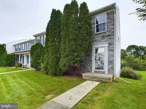 Charles, YORK, PA 17406