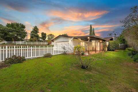 Hummingbird Hill, FALLBROOK, CA 92028