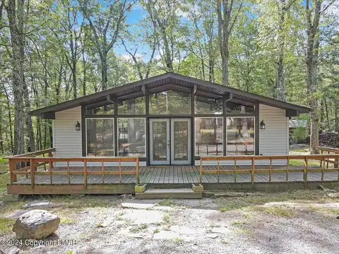 Clubhouse, EAST STROUDSBURG, PA 18302