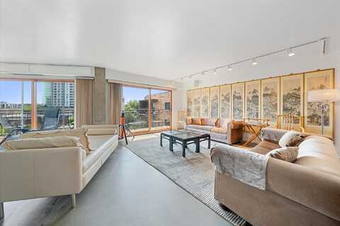 W Grant St, Minneapolis, MN 55403