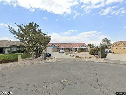 Cochise Pl, Apple Valley, CA 92308