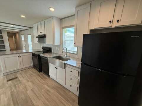 10201 W Beaver St, Jacksonville, FL 32220