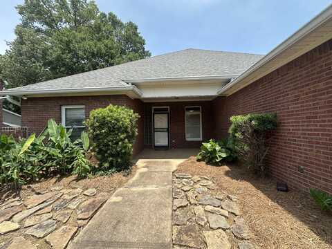 902 Oak Trail, Canton, MS 39046