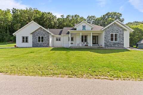 Pinewood, HOLMEN, WI 54636