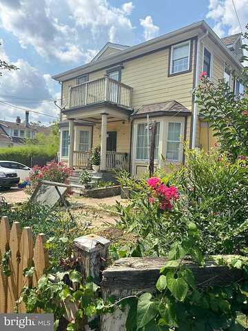 Glebe, ARLINGTON, VA 22204