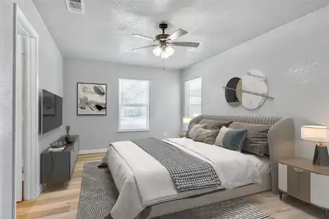 21St, MINERAL WELLS, TX 76067