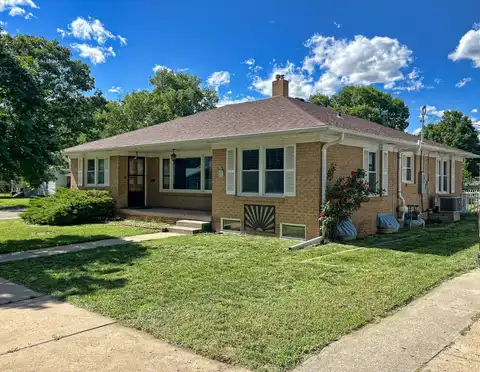 118 W 3rd St, Beloit, KS 67420