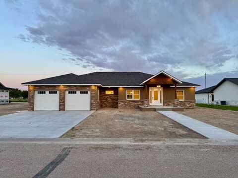 300 Harrison Ave, Goodland, KS 67735