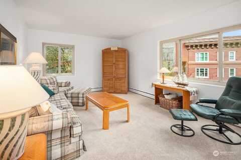 Hubbell, SEATTLE, WA 98101
