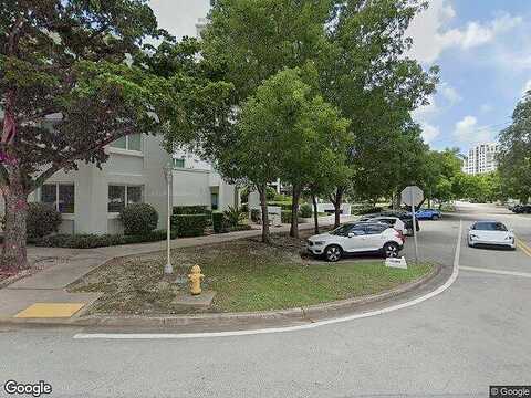 Ponce De Leon, CORAL GABLES, FL 33134