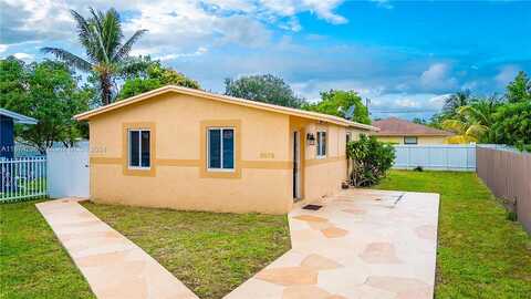 24Th, WEST PARK, FL 33023