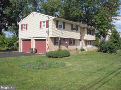 Evergreen, LEBANON, PA 17042