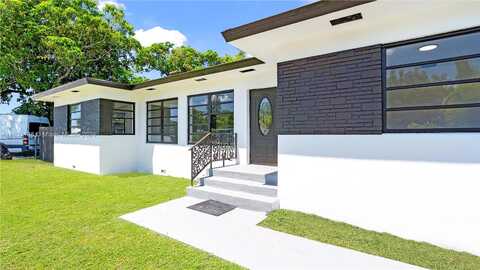 31St, LAUDERHILL, FL 33311